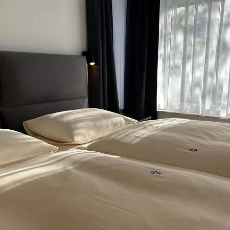 Arkade Hotel